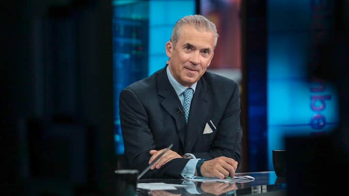 Andreas Utermann, chief executive officer and global chief investment officer at Allianz Global Investors AG, pauses during a Bloomberg Television interview in London, U.K., on Wednesday, May 3, 2017. Active management's value proposition needs rethinking, Utermann said during the interview. Photographer: Simon Dawson/Bloomberg