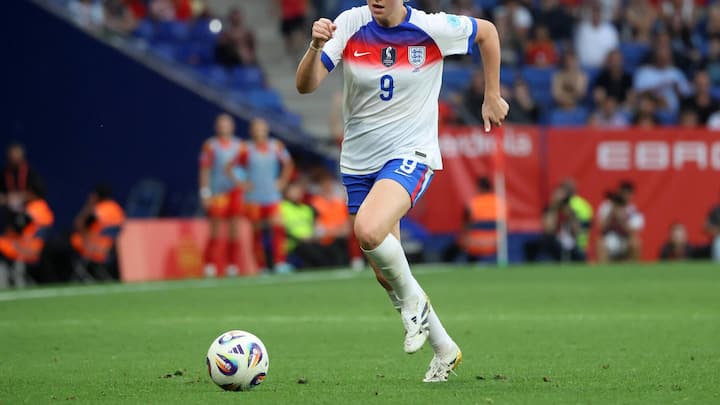 Spain v England - UEFA Women s Nations League 2024/25 Grp A3 MD6 Alessia Russo plays during the match between the women s national teams of Spain and England in the League A of Group 3 of the Women s Nations League at the RCDE Stadium in Barcelona, Spain, on June 3, 2025. Barcelona Barcelona Spain PUBLICATIONxNOTxINxFRA Copyright: xUrbanandsportx originalFilename:urbanandsport-spainven250603_npBP3.jpg