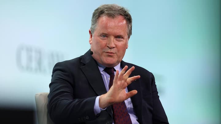 Eine kleine Gruppe ebenso geheimnisvoller wie mächtiger Firmen mit Handelszentralen in der Schweiz beherrscht den Rohstoffhandel: Vitol-CEO Russell Hardy.