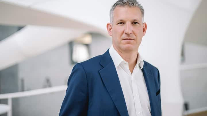 der etwas jüngere Nespresso-Chef Philipp Navratil (u.r.) gelten als ­potenzielle interne Nachfolger für CEO Laurent Freixe.