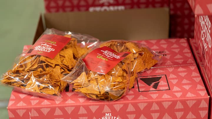 MiAdelita produziert Nacho-Chips aus Schweizer Mais – und setzt voll auf Swiss made.