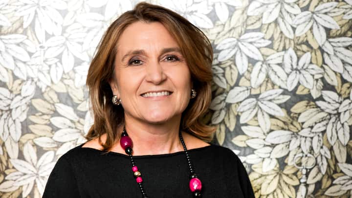 Simona Scarpaleggia gehört zu Willis persönlichem Netzwerk.