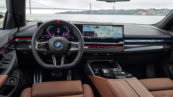 Auto&MobilitÃ¤t - BMW i5 - 2023 FahrprÃ¤sentation Lissabon 2023