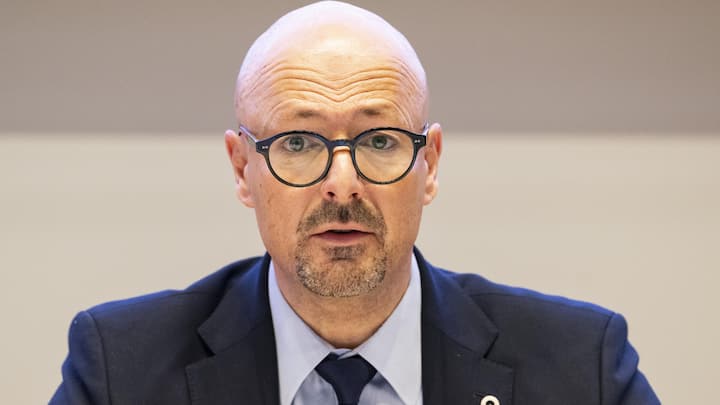 Paolo CompagnaSeit 2015 Mitglied der Konzernleitung, davon knapp drei Jahre COO. Er folgt Napoli als CEO nach.