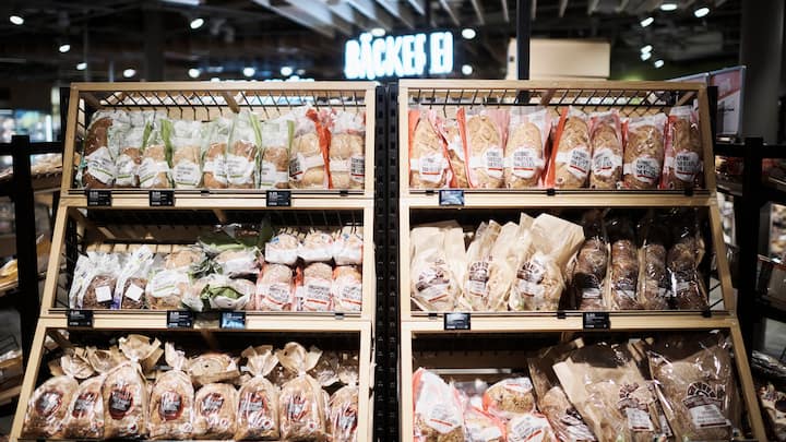 Der erste Eindruck zählt: Beim Betreten eines Supermarkts soll frische Ware sofort ins Blickfeld rücken. Am Standort Kloten ist das bereits der Fall.