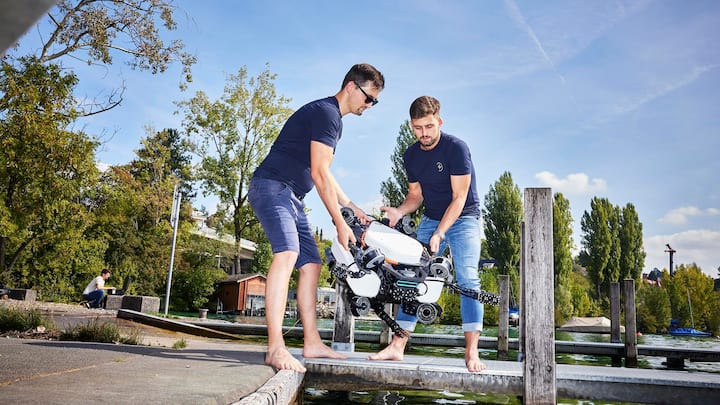 Zu WasserDie Gründer von Tethys arbeiten an einem Tauchroboter für die Unterwasserkartografie.