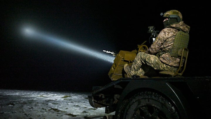 Ukraine Der Krieg in der Ukraine sorgt in Europa für ­Unsicherheit und teure Energie. Experten trauen dem alten Kontinent eine positive Überraschung zu, doch dafür brauche es einen Auslöser. Ein solcher Trigger könnte etwa ein Ende des Kriegs in der Ukraine sein. Auch hier ist der frisch ­gewählte US-Präsident die zentrale Figur. Von einem Frieden binnen 24  Stunden war zuletzt jedoch keine Rede mehr.