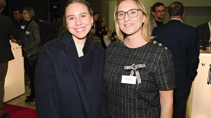 Carolyn Pike, FGS Global; Lidia Manfredi, Velux Schweiz AG