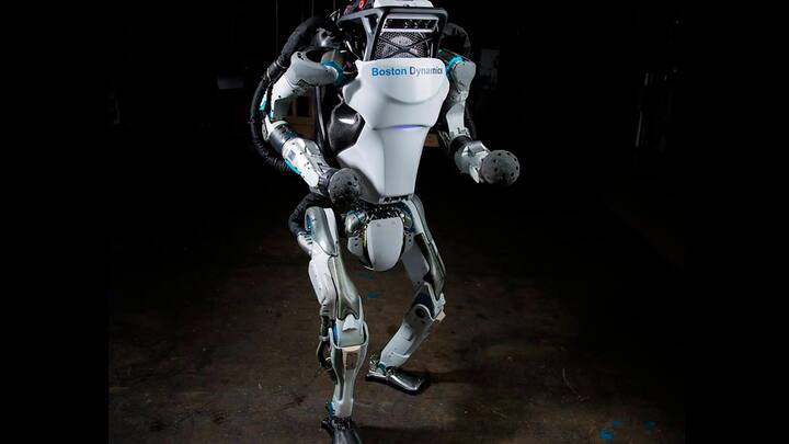 MenschlichMit dem humanoiden Roboter «Atlas», der springen und Salti schlagen kann, sorgte Boston ­Dynamics für Aufmerksamkeit, bei manchen aber auch für ­Beklemmung.