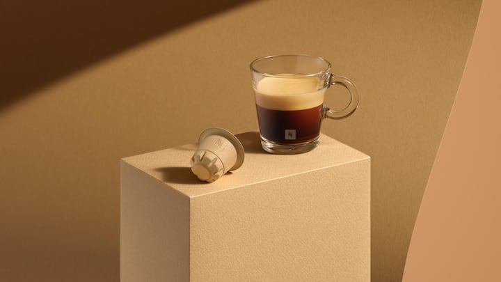 Kaffee ist Kerngeschäft für Nestlé. Neu ist die Papierkapsel, die dem starken Druck in den Nespresso-Kaffeemaschinen standhält.