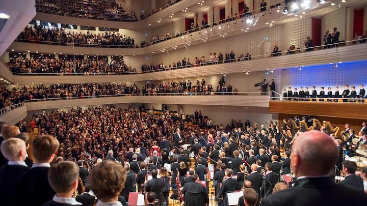 Eröffnungskonzert des Lucerne Festivals im KKL Luzern 
