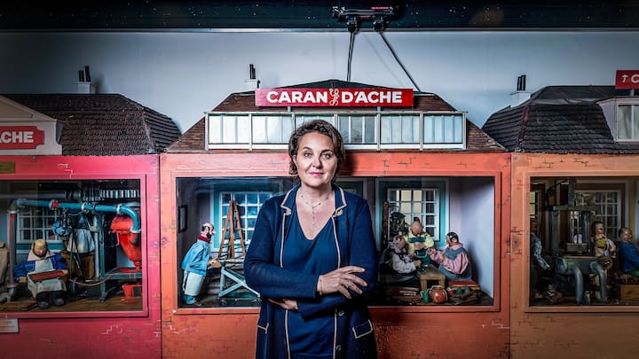 Carole Hübscher, Vorsitzende des VR von Caran d'Ache, in der Fabrik
