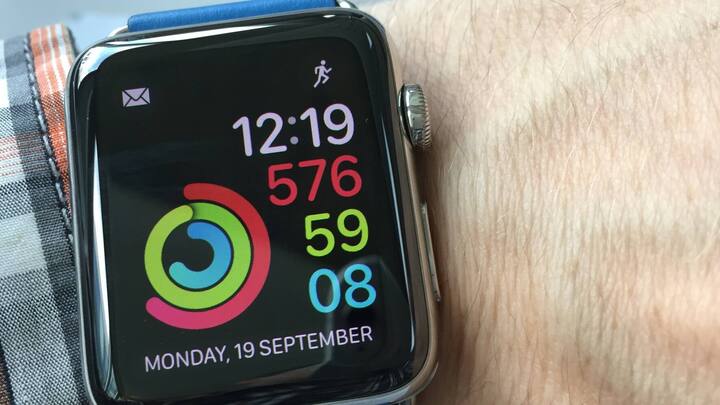 apple-watch-series-2-stainless-steel-42mm-praxistest-gesundheit-aktivitaet-watch-face.jpg