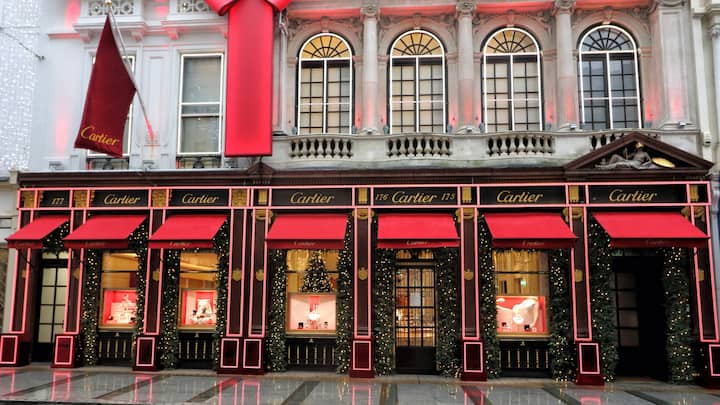 Weihnächtlich dekoriert: Geschäft der Richemont-Marke Cartier im Zentrum von London.