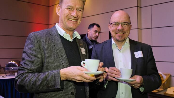 Wolfgang Klein, CEO, Klein Computer System AG;Stefan HorvÃ¡th, Firmenkundenberater, UBS Switzerland AG