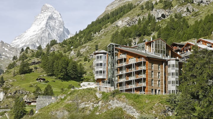Platz 10 (Vorjahr: 9): The Omnia, Zermatt