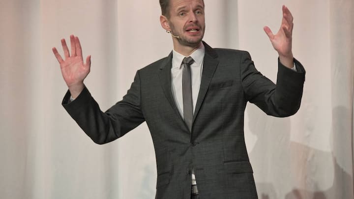 Florian Schroeder