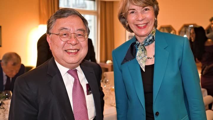 Ronnie Chan, Chairman, Hang Lung Property Group; Barbara Kux, Unternehmerin und Verwaltungsrätin