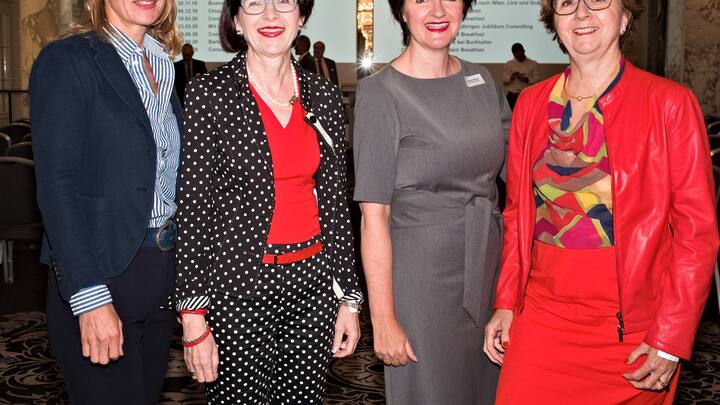 Silvia Zimmermann, Federas Beratung AG; Sylvia Raguth, Mandat-in Vorsorge- und Finanzlösungen; Jeanette Wengler, Consutling Cluster; Cornelia Oertle, oertleconsulting