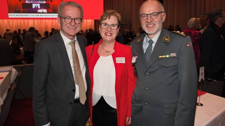 Adrian Lobsiger, EDÃB;Edith Graf-Litscher, NationalrÃ¤tin;Jean-Paul Theler, DivisionÃ¤r