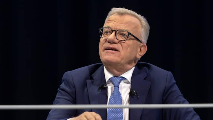 Hansueli Loosli, Praesident des Verwaltungsrates, spricht an der 21. ordentlichen Generalversammlung der Swisscom AG in der St. Jakobshalle in Basel, am Dienstag, 2. April 2019. (KEYSTONE/Georgios Kefalas)