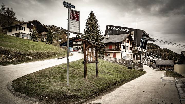 Riederalp VS: Nur die Seilbahn führt in die autofreie Gemeinde. Probt nicht gerade der Jodlerclub, hat man seine Ruhe.