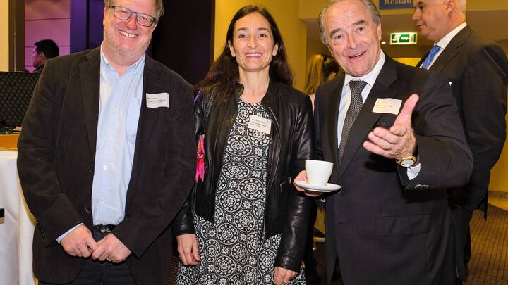 Beat Stadler, CEO, Hangartner Planungs AG; Doris Meier-Kobler, Gemeindepräsidentin, Bassersdorf; Bruno Dobler, VR, B+D Beteiligungen AG