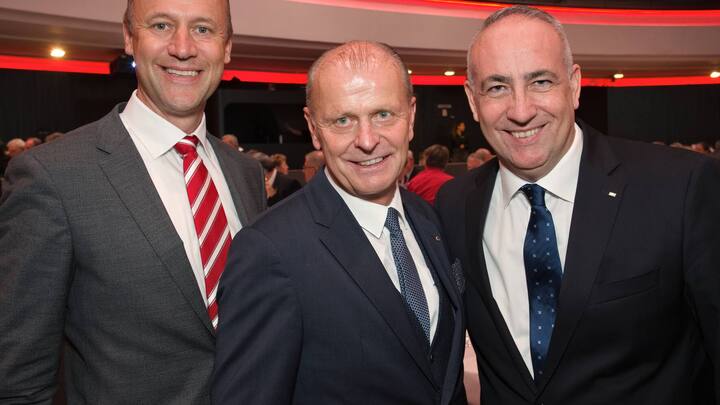 Armin Brun, CEO, Berner Kantonalbank;Hannes Wittwer, PrÃ¤sident, Lindenhof Gruppe;Angelo Eggli, CEO, Visana