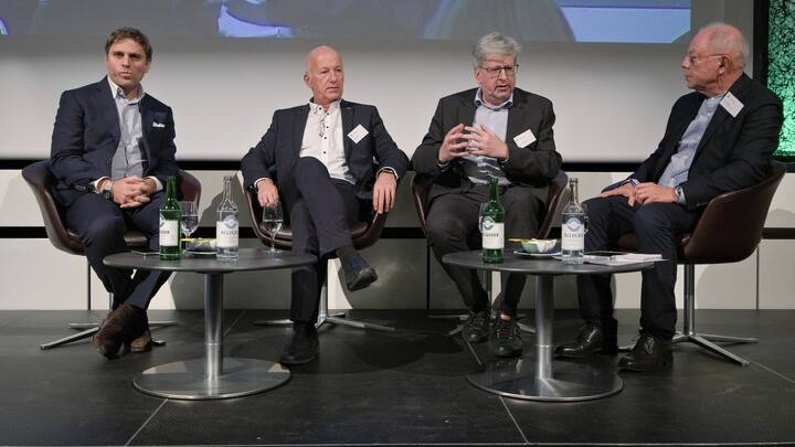 Pascal Kaufmann, Neurowissenschafter und GrÃ¼nder von Starmind & Mindfire;Roland Siegwart, Professor fÃ¼r Autonome Systeme, ETH ZÃ¼rich;Christopher Ganz, Group VP Digital R&D, ABB Technology Ltd.;Otto C. Honegger, Moderator