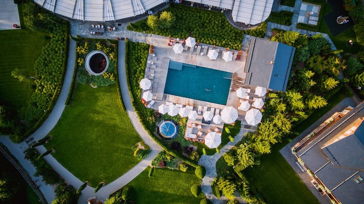 Platz 2 (Vorjahr: 1): The Alpina Gstaad, Gstaad