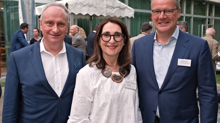 Hans-Peter Hess, HSC Hess Strategy Consultants AG; Annette Permann, TEVA; Markus Thiem, Hertz