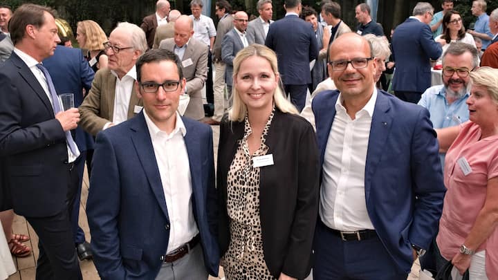 Steven Neubauer, comparis.ch AG; Barbara Rüttimann, rb Rüttimann Consulting; Simon Roth, Banque Pictet & Cie SA