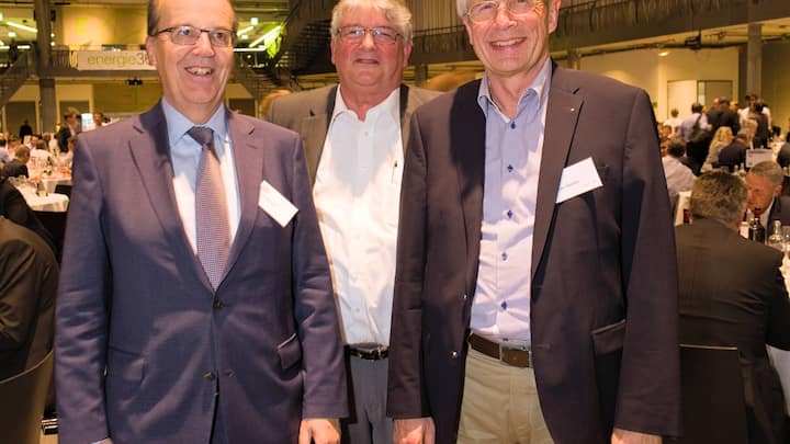 Guido Schoch, Direktor, Verkehrsbetriebe Zuerich; Ernesto Schuemperli Cruz, President Infrastructure & Mining, Sika Services AG; Walter Steinlin, SIS Innovation Services