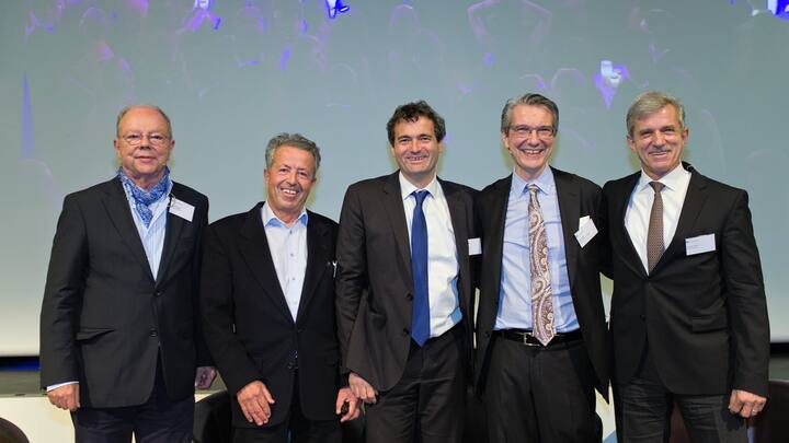 Panel 1 Moderator Otto C. Honegger; Hans Spring, ehemaliger Team- und Olympiaarzt Swiss Ski; Rudolf Minsch, Chefökonomist, economiesuisse; Willy Oggier, Gesundheitsooekonomische Beratungen; Thomas Zeltner, ehemaliger Direktor des Bundesamtes für Gesundheit, Thomas Zeltner Health Solutions GmbH