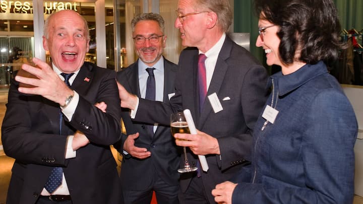 Ueli Maurer, Bundespräsident; Domenico Gaito, Volvo Car Switzerland AG; Thomas Krawietz, Union Bank AG; Lilo Prins, Volvo Car Switzerland AG