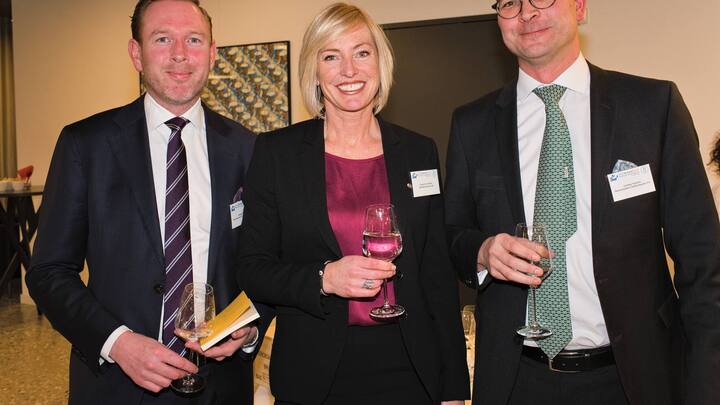 Mattias Bunner, Skandinaviska Enskilda Banken S.A.;Suzanne Lauritzen, BonhÃ´te Services SA;Geoffrey NystrÃ¶m, Skandinaviska Enskilda Banken S.A.