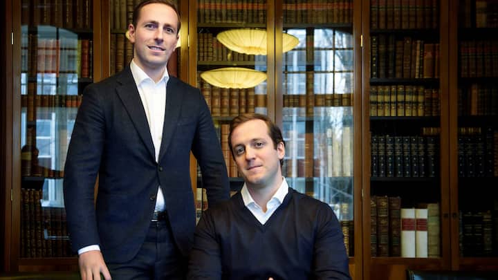 Philippe Jacobs (l.) und Nicolas Jacobs (r.), Co-PrÃ¤sidenten der Jacobs Holding  fotografiert in den RÃ¤umen der Jacobs Holding AG in ZÃ¼rich.