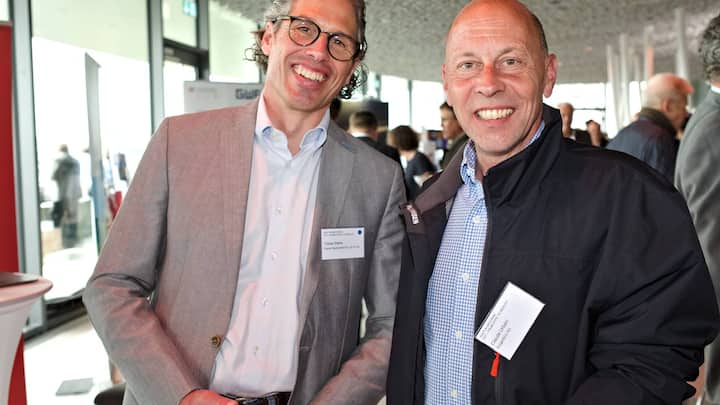 Tobias Stähle, Sales Director SCM, Oracle Deuschland B.V. & Co. KG; Claude Urbani, Leiter Informatik & IoT, Krüger&Co. AG