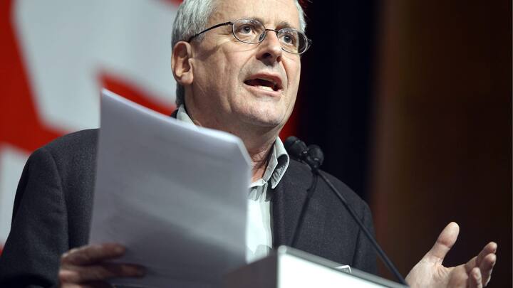 Andreas Rieger, Co-Präsident Unia, bei seiner Rede am Unia-Kongress im Zürcher Kongresshaus.