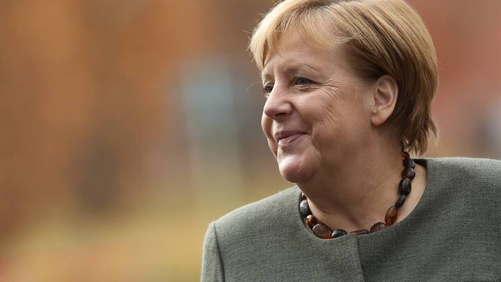 POTSDAM, GERMANY - NOVEMBER 14: German Chancellor Angela Merkel arrives for a retreat of the German government cabinet at the Hasso Plattner Institute on November 14, 2018 in Potsdam, Germany. The government cabinet members are meeting to discuss measures for the digitalization of Germany, most notably government investments to the tune of EUR 3 billion in artificial intelligence. (Photo by Sean Gallup/Getty Images)