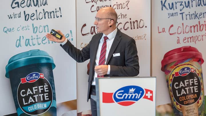 Der CEO von Emmi, Urs Riedener anlaesslich der Jahres-Bilanzmedienkonferenz des Milchverarbeiters Emmi vom Donnerstag, 28. Februar 2019, in Luzern. (KEYSTONE/Urs Flueeler)
