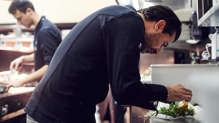 Andreas Caminada in der Küche