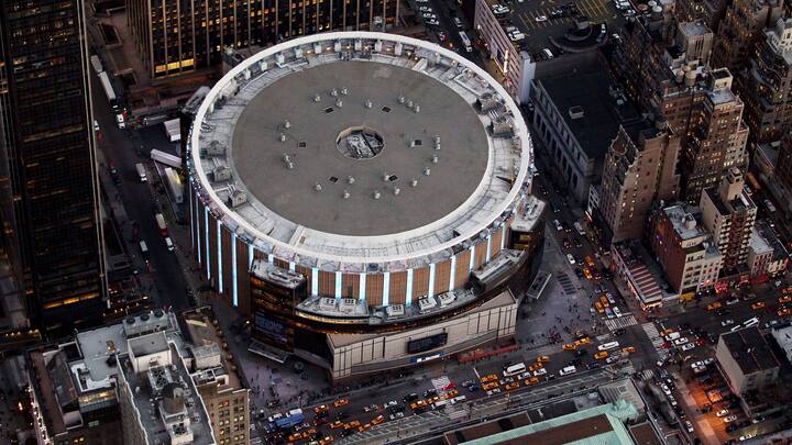 NEW YORK, NY - DECEMBER 30:  Madison Square Garden photographed from above on December 30, 2014 in New York City.  (Photo by Alex Trautwig/Getty Images)