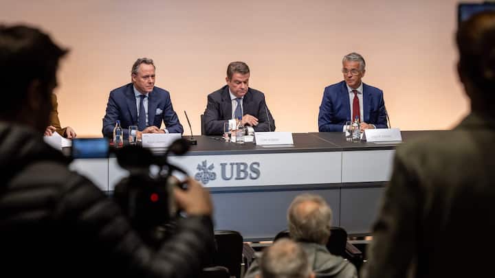 Ralph Hamers, Colm Kelleher, Sergio Ermotti (von links): Das Comeback des langjährigen CEO Ermotti war für den Fall der CS-Übernahme seit mehreren Monaten geplant.