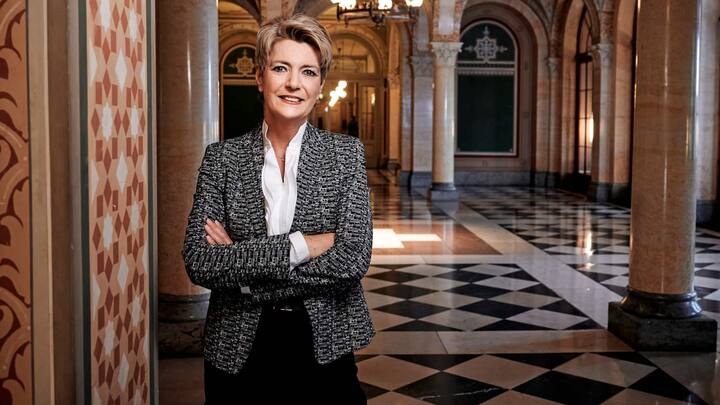 Karin Keller Sutter, Bundesrätin, Bundeshaus West, Buero