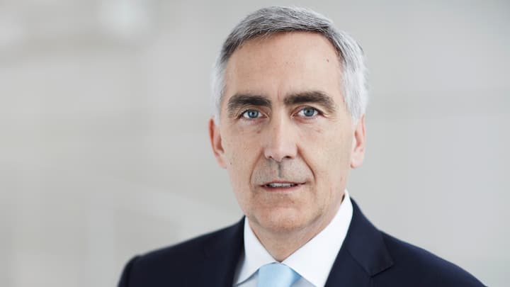 Vorsitzender des Vorstands der Siemens AGPresident and Chief Executive Officer of Siemens AG