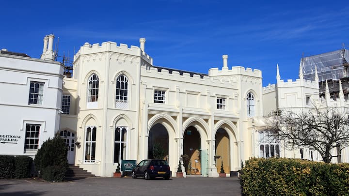 BJD97D united kingdom london roehampton the priory grange clinic