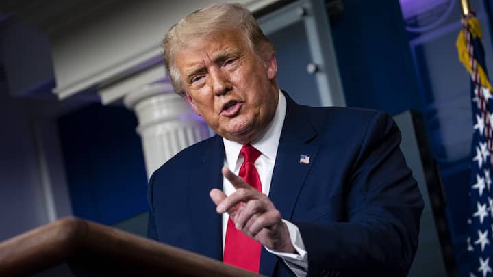 epa08674591 US President Donald J. Trump speaks during a news conference in the James S. Brady Press Briefing Room at the White House, in Washington, DC, USA, 16 September 2020.  EPA/Al Drago / POOL