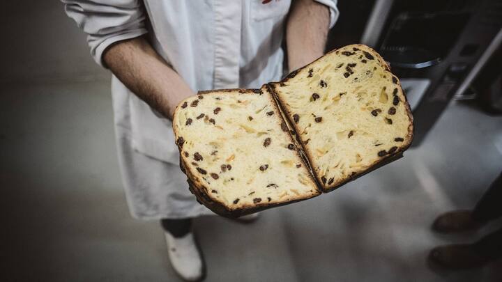 Aufgeschnittene Panettone