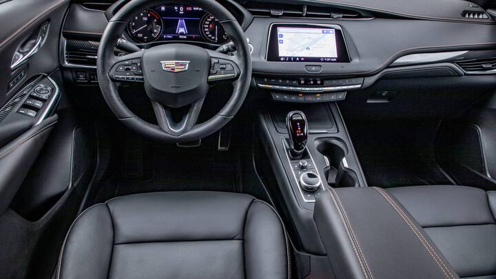Cadillac XT4_Interior
